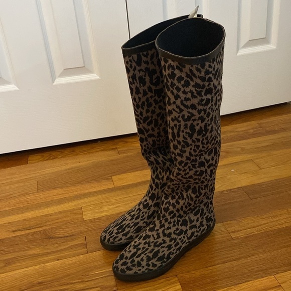 Dav Women’s Tan and Black Cheetah Print Knee High Boots Size 9 - Picture 2 of 8